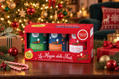 La Magia delle Feste Hygge Pet Food sul tavolino davanti all'albero di Natale